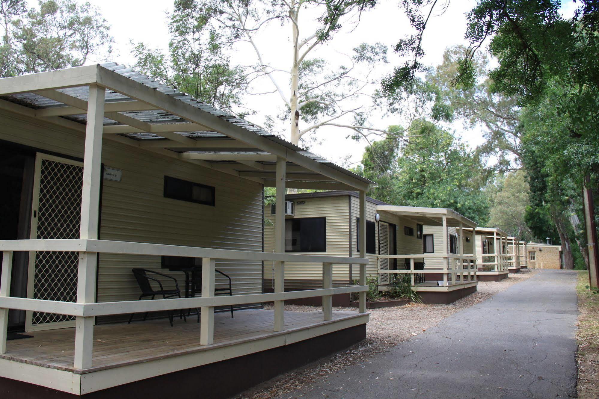 Отель Adelaide Brownhill Creek Tourist Park Экстерьер фото