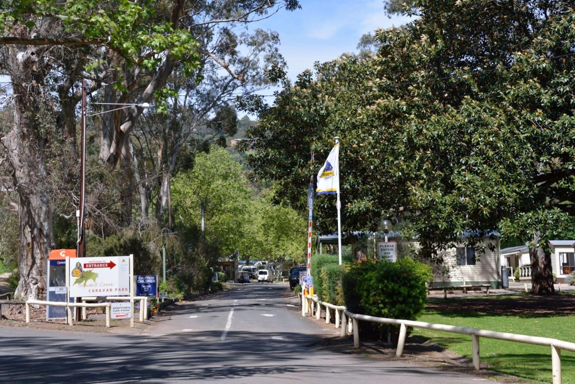 Отель Adelaide Brownhill Creek Tourist Park Экстерьер фото